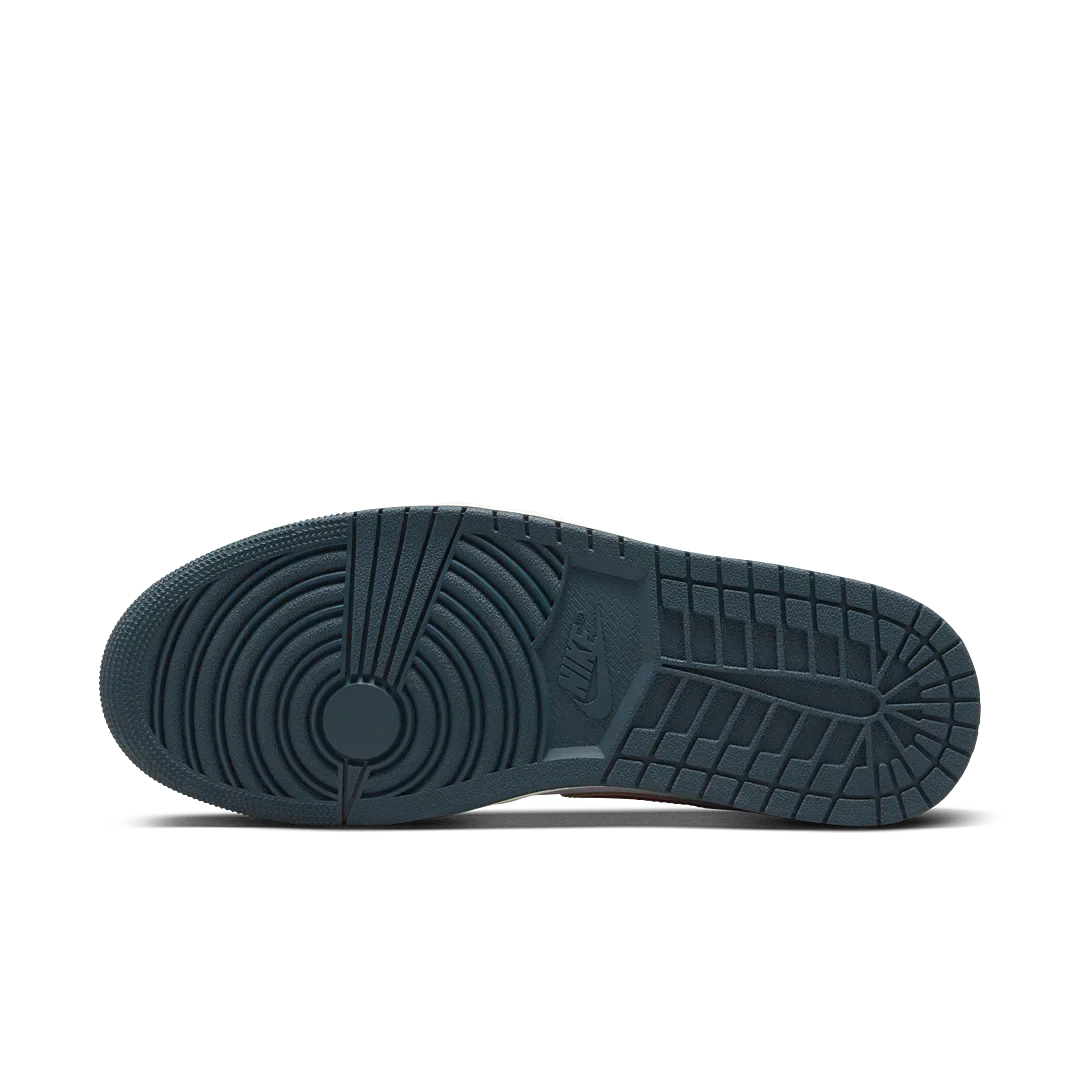 Air Jordan 1 Low SE Armory Navy