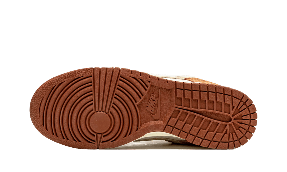 Nike Dunk Low Medium Curry