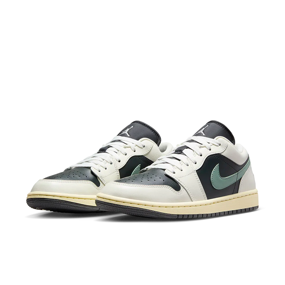 Air Jordan 1 Low Jade Smoke
