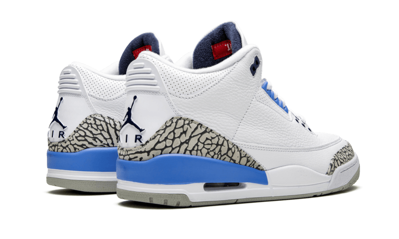 Air Jordan 3 Retro UNC (2020)