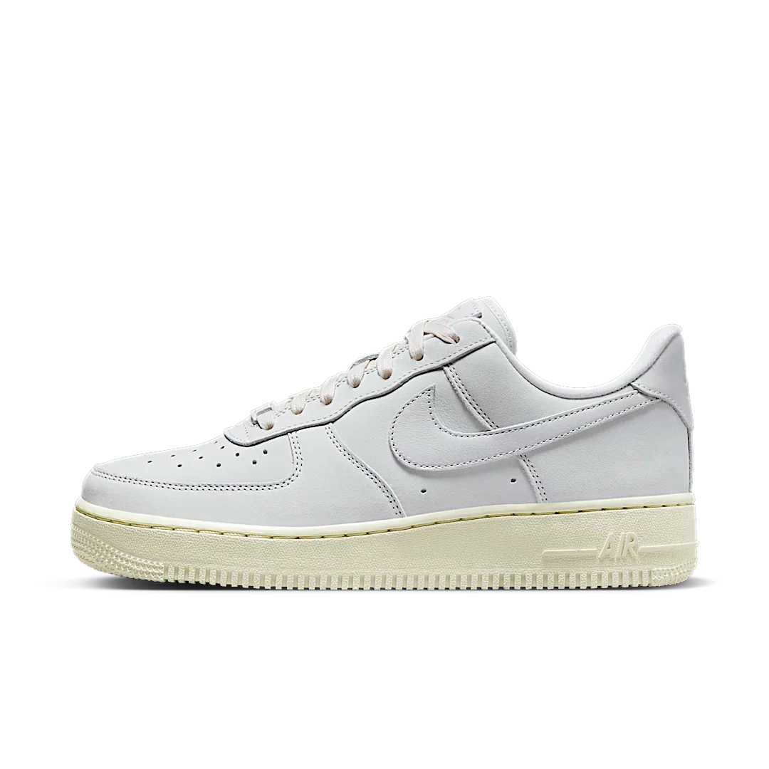 Nike Air Force 1 Low Summit White