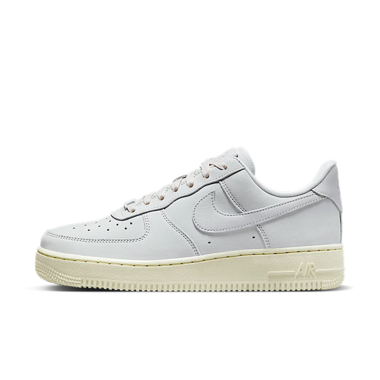 Nike Air Force 1 Low Summit White