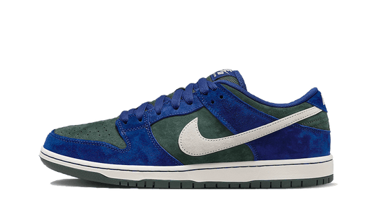Nike SB Dunk Low Deep Royal Blue