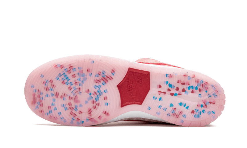 Nike SB Dunk Low StrangeLove Skateboards